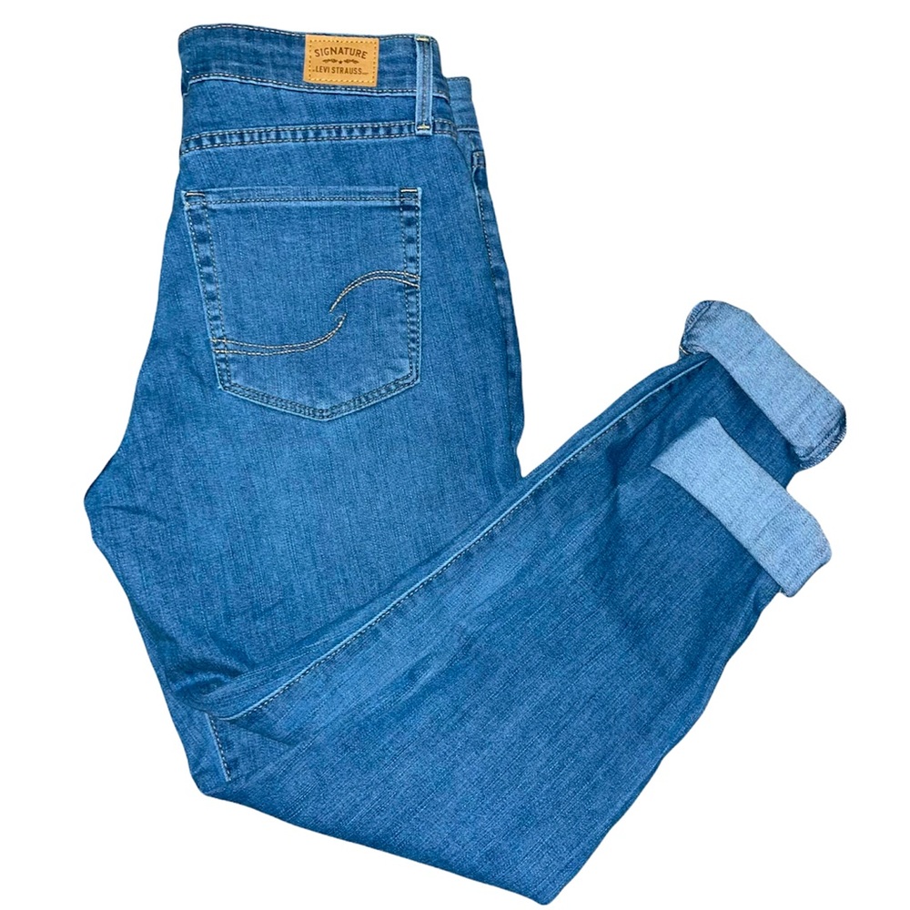 signature by Levi Strauss mid-rise skinny medium wash